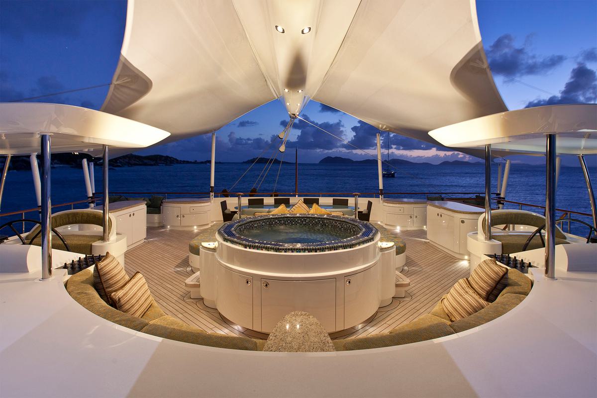 External Nav Stations, Jacuzzi & Al Fresco dining area (photography Jeff Brown)